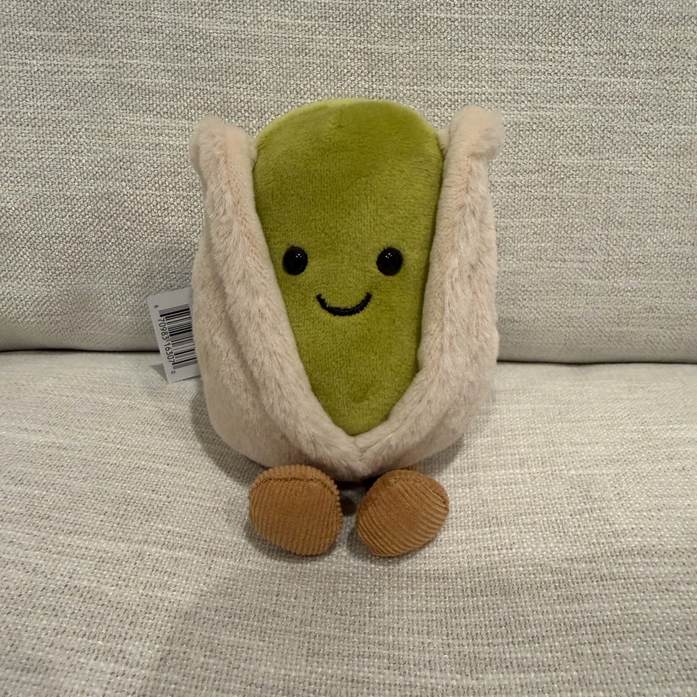 Jellycat Amuseables Horatio Pistachio- Rare and Hard to Find. BNWT